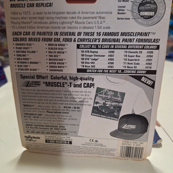 Johnny Lightning Muscle Cars USA 1965 GTO Blue Limited Edition - Picture 5 of 6